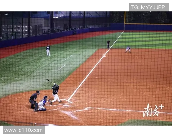 棒球经典赛B组激战正酣 各队力争晋级之路悬念迭起