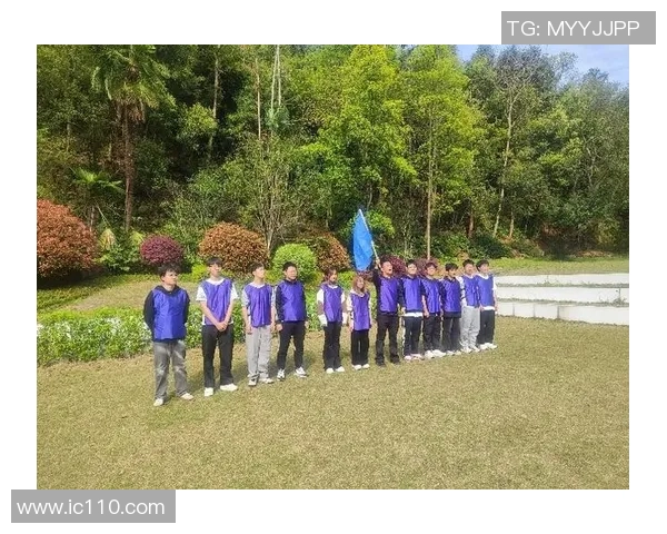 武汉羽毛球队默契配合探秘：团队协作如何助力竞技水平提升